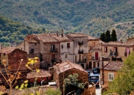 امکان خرید خانه روستایی در ایتالیا با ۱۶۰ میلیون تومان!
